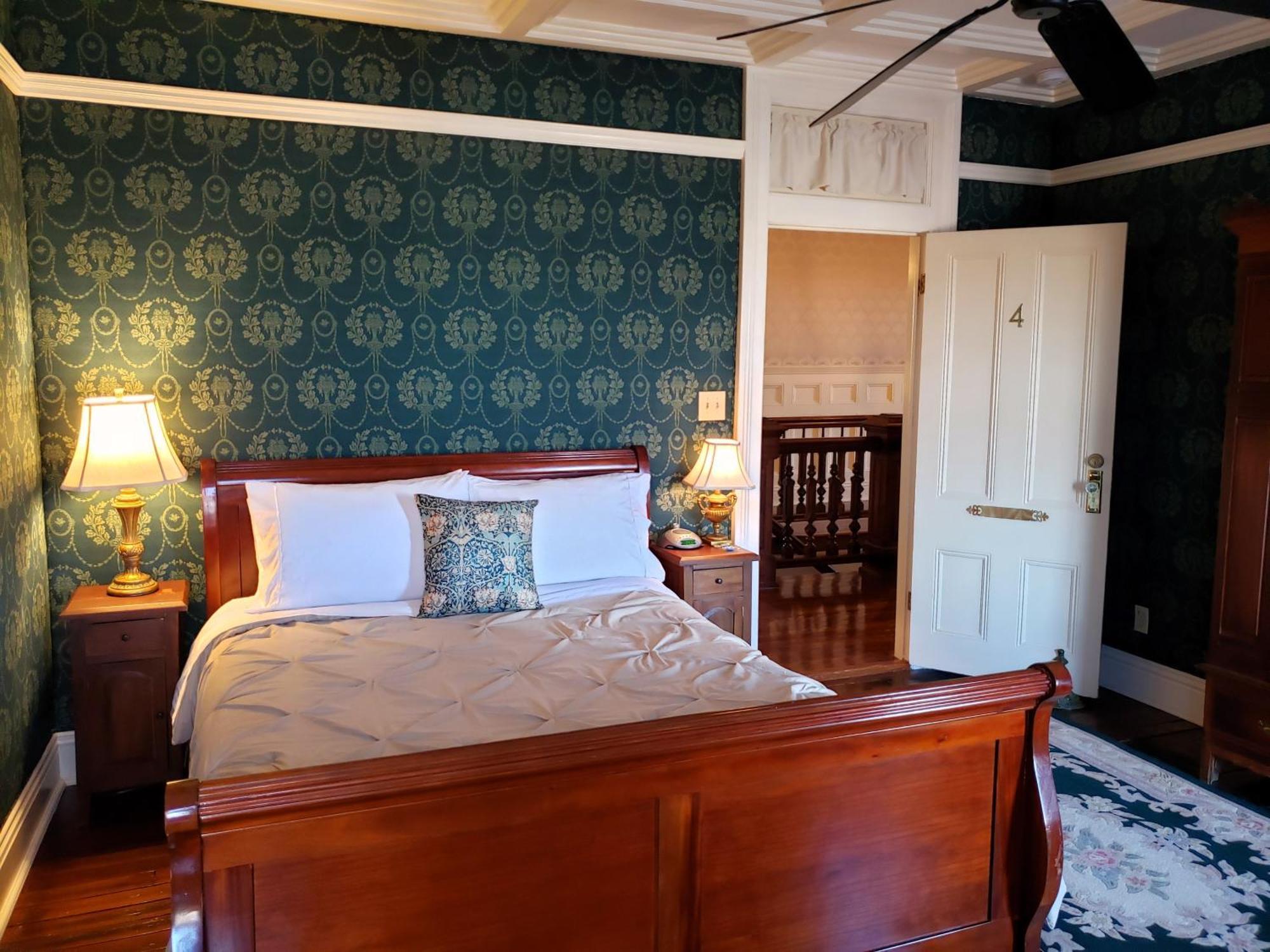 Iron Horse Hotel Blackwater エクステリア 写真