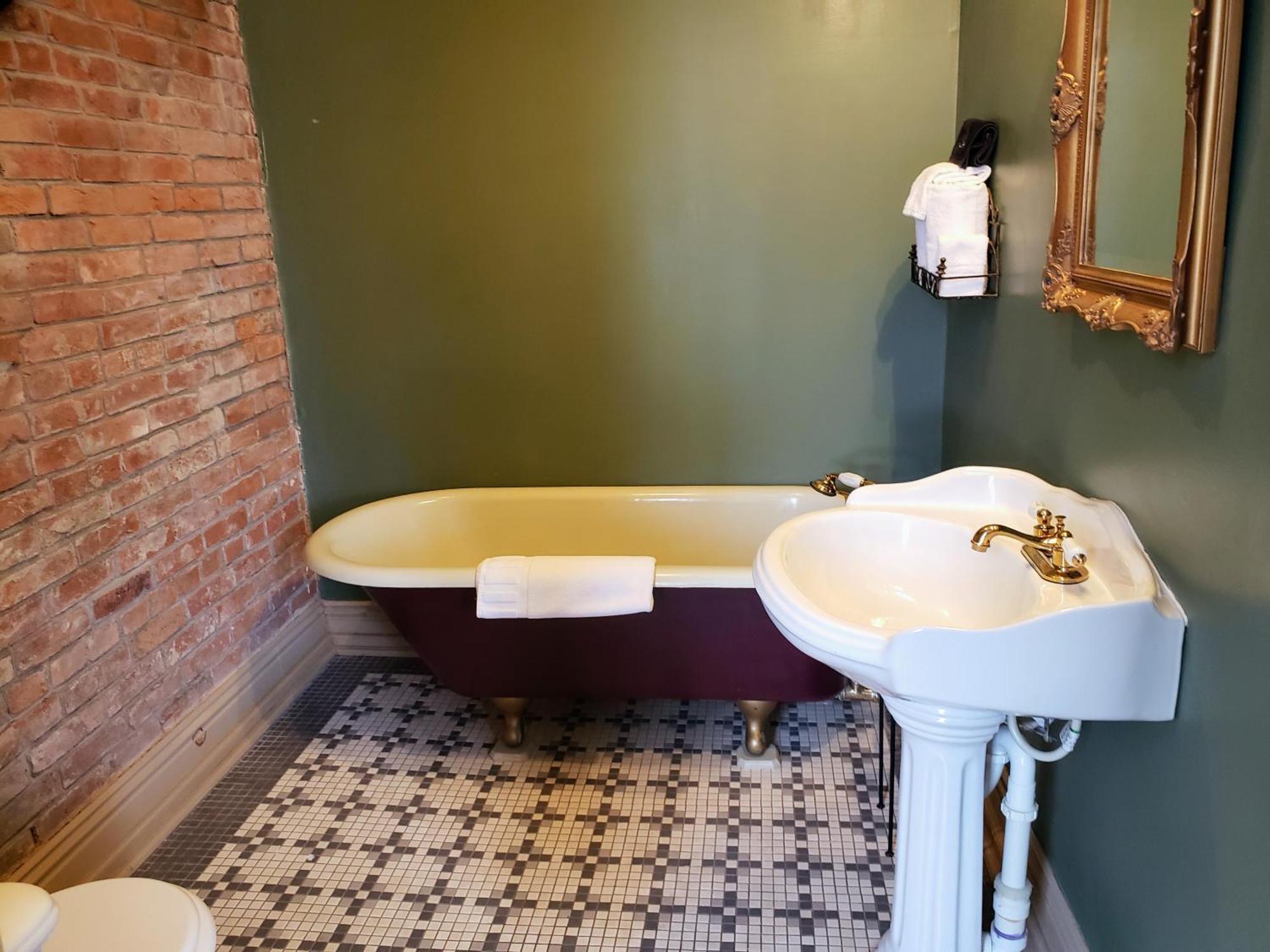 Iron Horse Hotel Blackwater エクステリア 写真